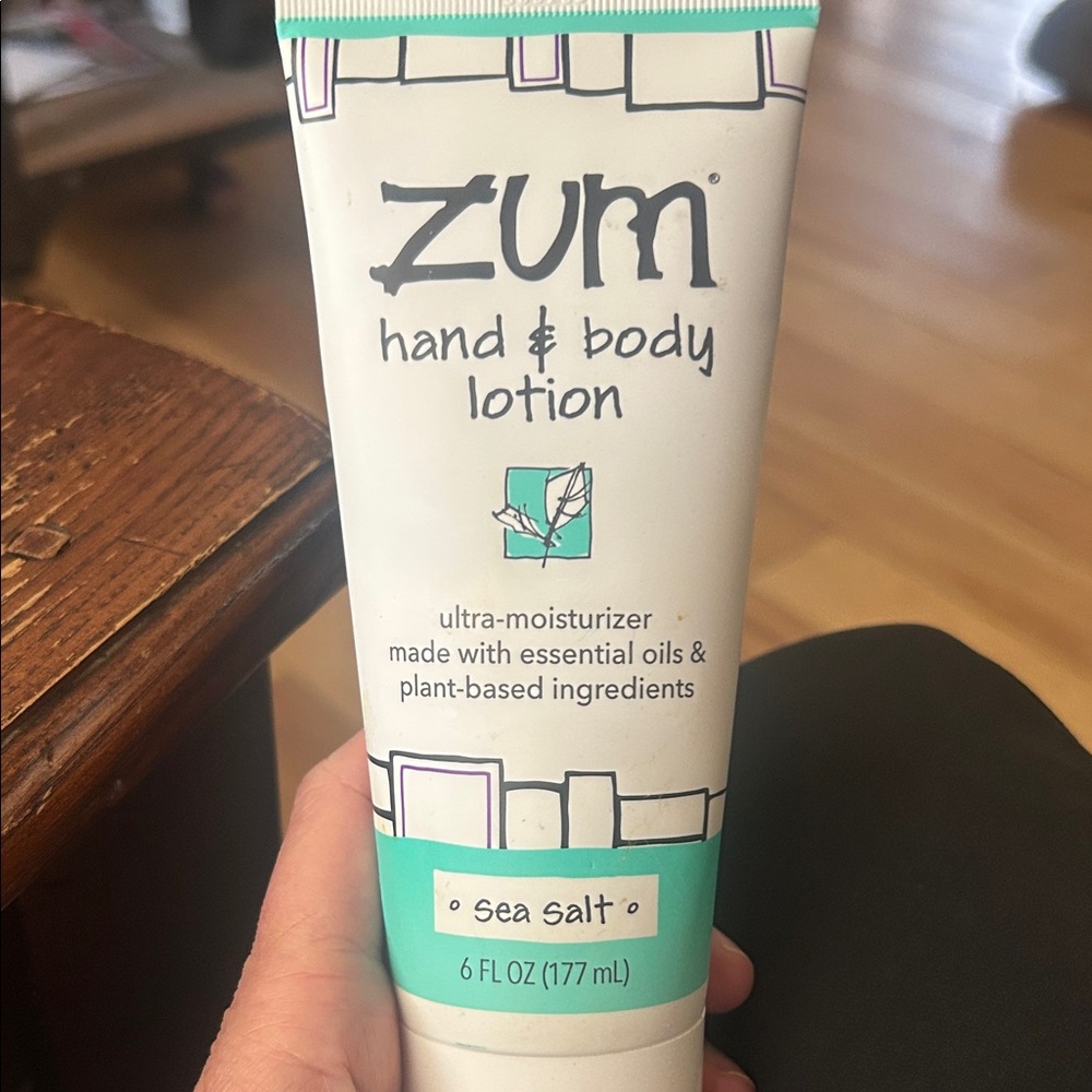 ZUM Sea Salt Hand & Body Lotion - Ultra Moisturizer (White & Teal)
